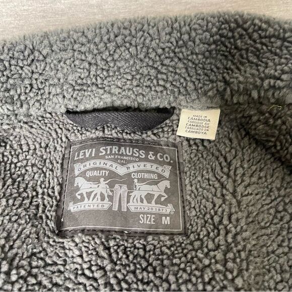 Levi’s Men’s Sherpa Lined Cotton Trucker Denim Jacket - Picture 11 of 11